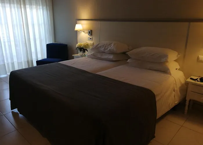 Hotel Ancora Sanxenxo 3*